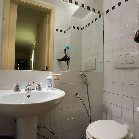 クォ ヴァディス 2 ベッド・アンド・ブレックファスト ローマ