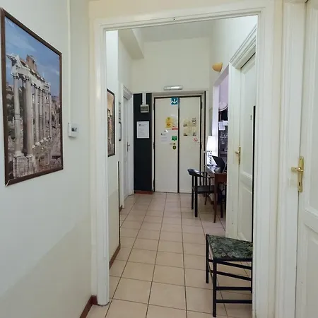 Quo Vadis 2 Oda ve Kahvaltı Roma